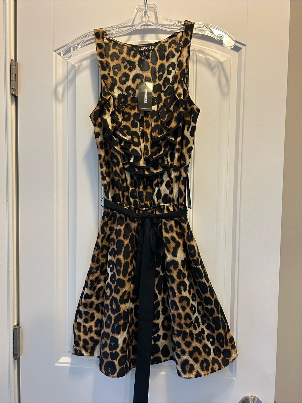 NWT Express Leopard Print Elastic Waist Dress with Black Waist Tie XS